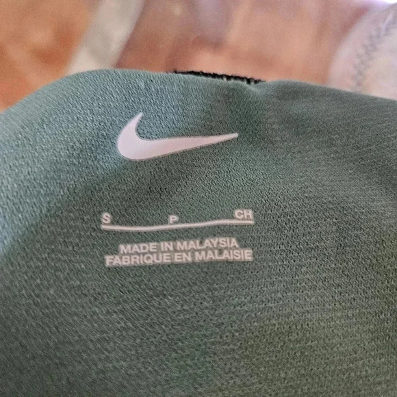 Nike Jungle Floral Bathing Suit - Picture 8 of 8